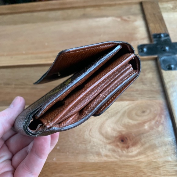 Authentic Louis Vuitton Wallet - Picture 4 of 16